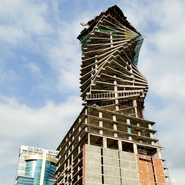 EDIFICIO TORRE REVOLUTION